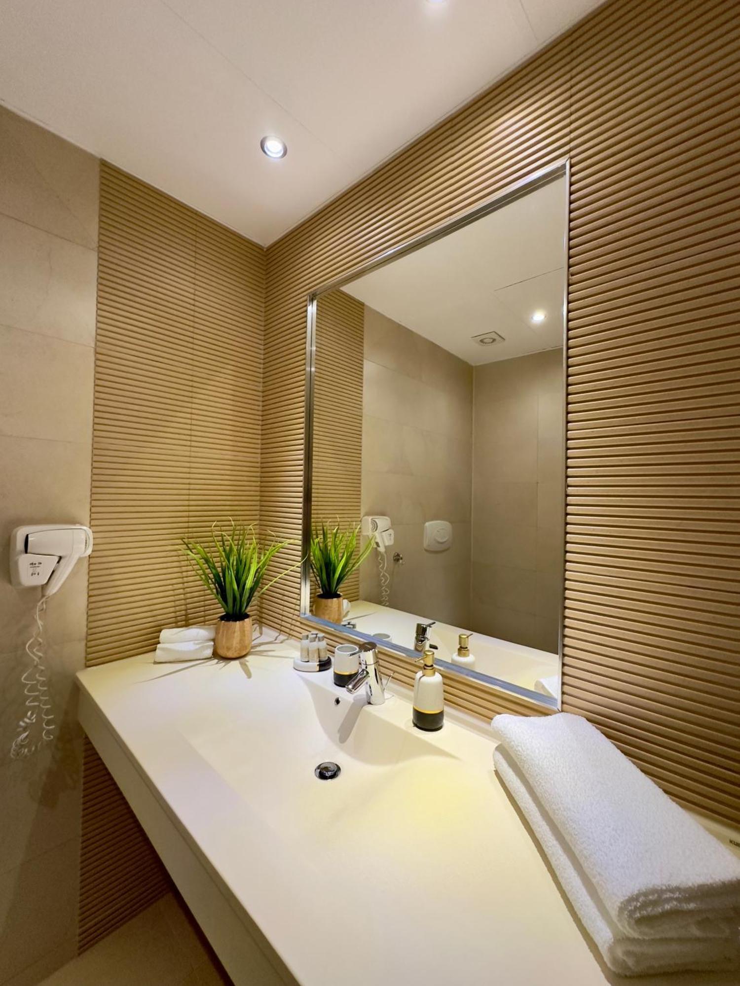 Sudului Aparthotel Бухарест Экстерьер фото